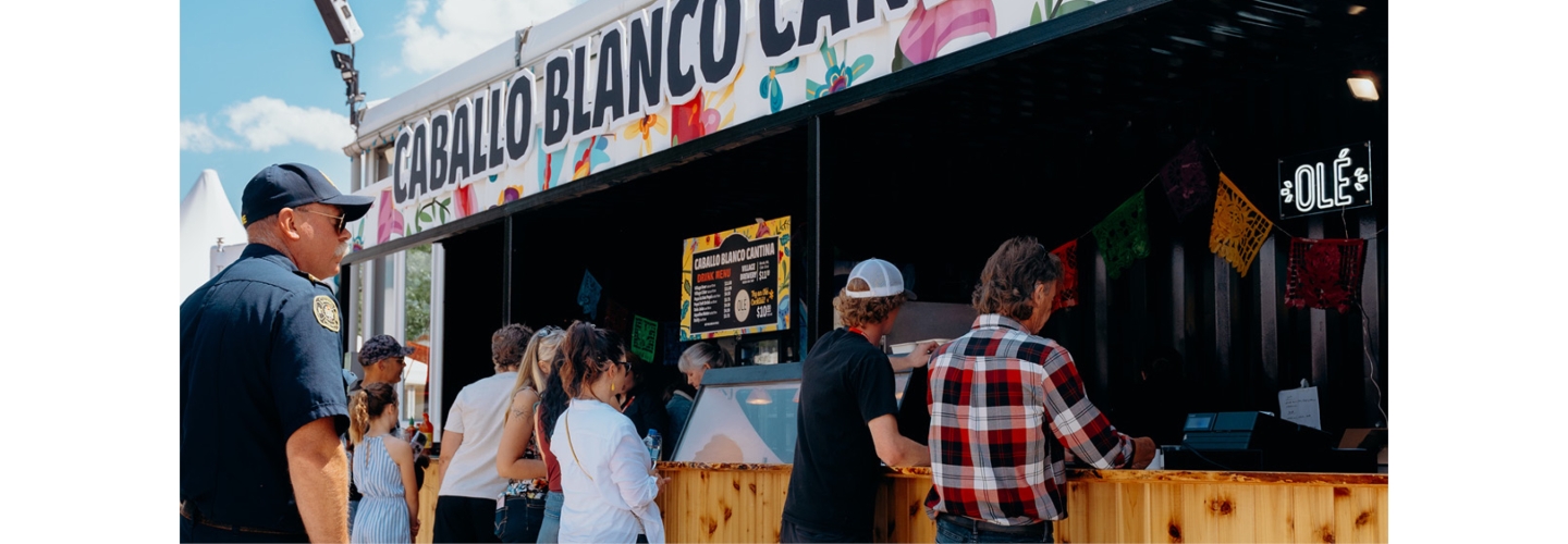 Cabello Blanco Cantina