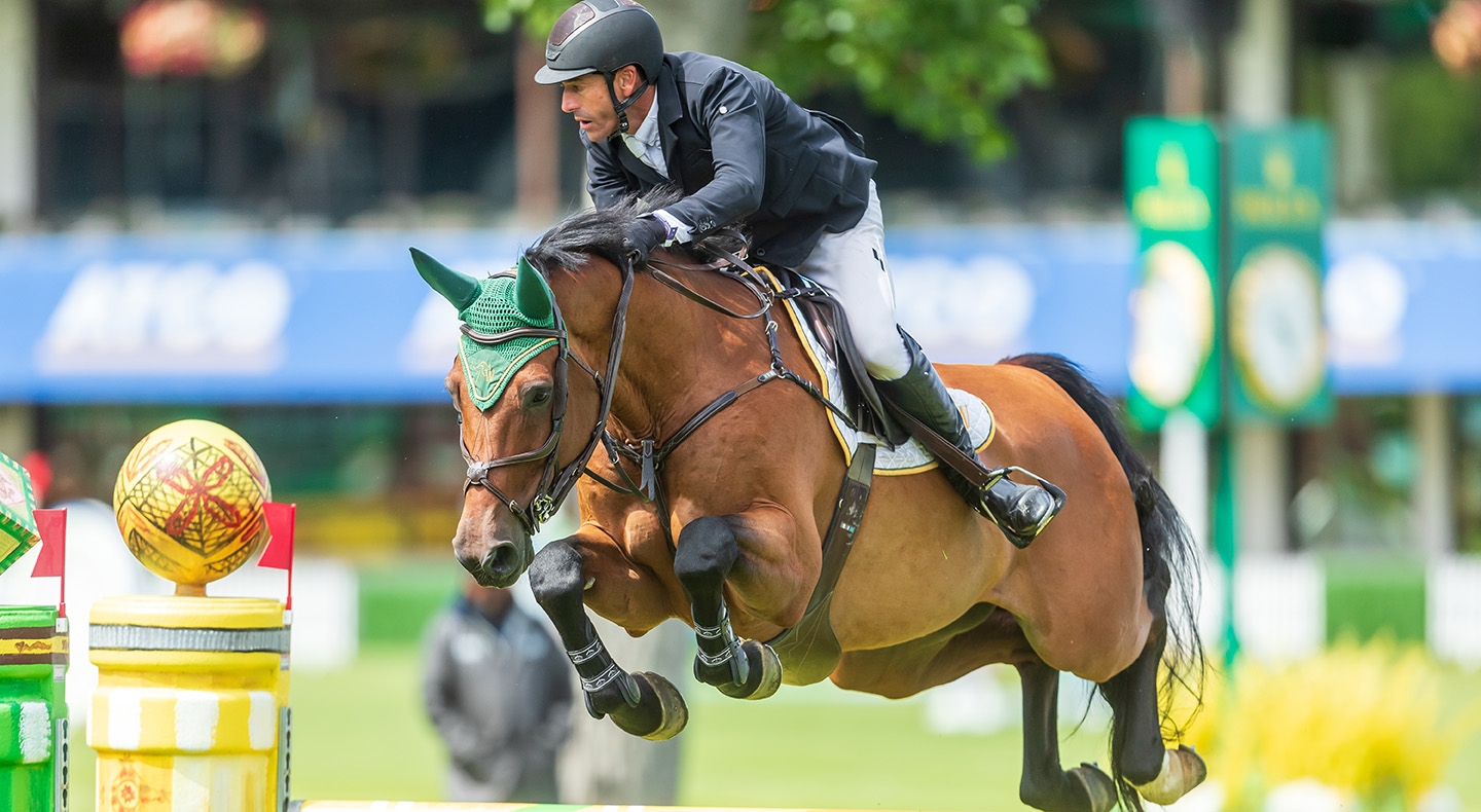 Rowan Willis (AUS) and Cape Town Set the Pace on Opening Day of the Spruce Meadows 'National', presented by Rolex
